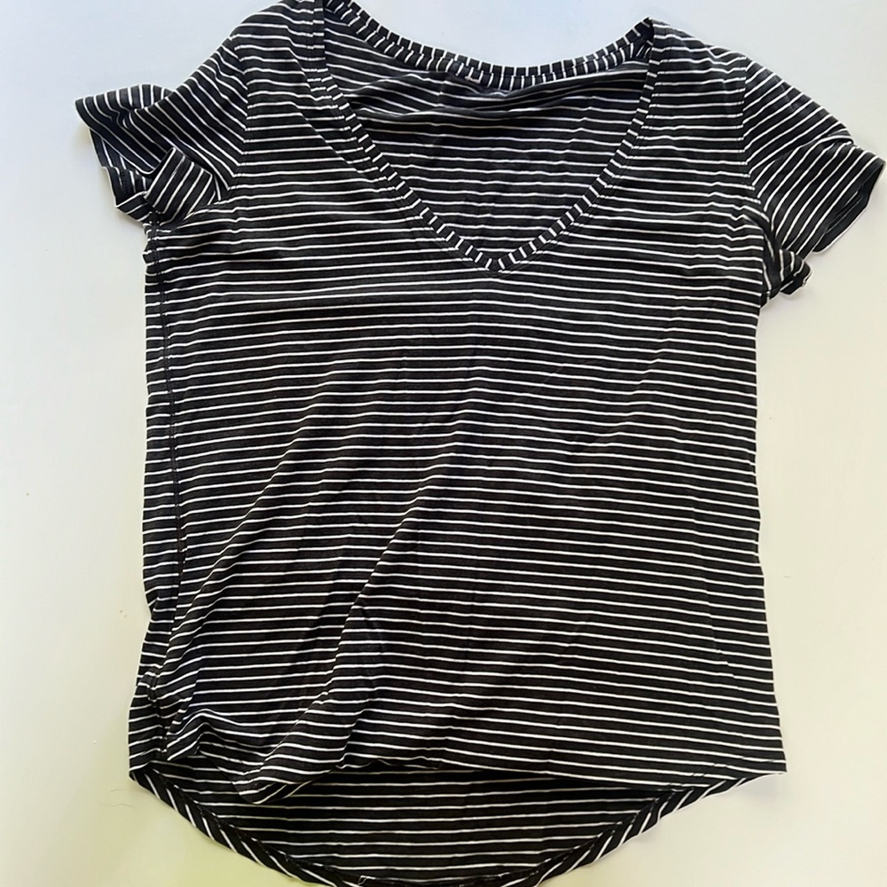 Lululemon Love V Neck Tshirt